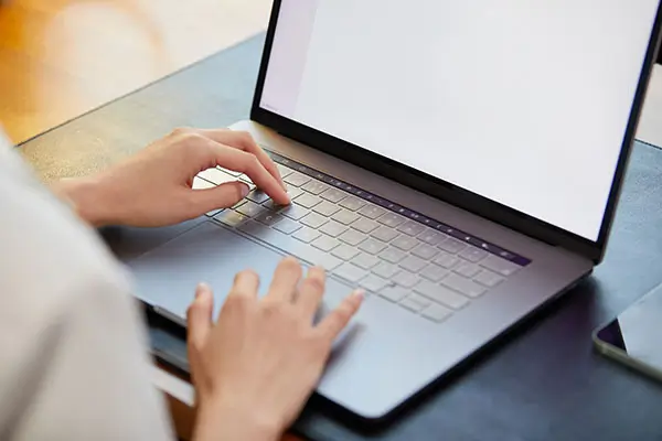 东门美食地址在哪里